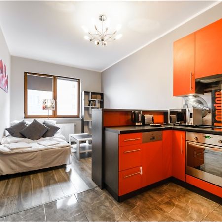 P&O Serviced Apartments Goclaw Varsovia Exterior foto